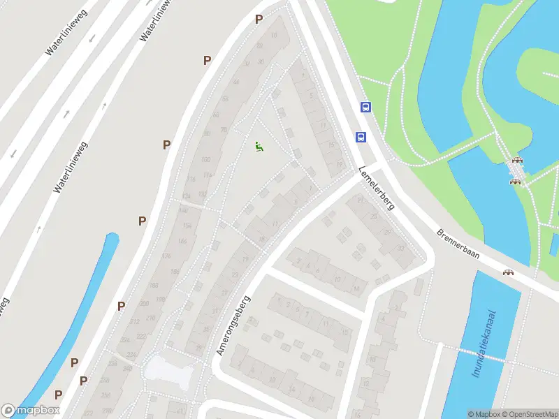 Brandweer met gepaste spoed naar de Slotlaan in Utrecht vanwege afhijsen patient