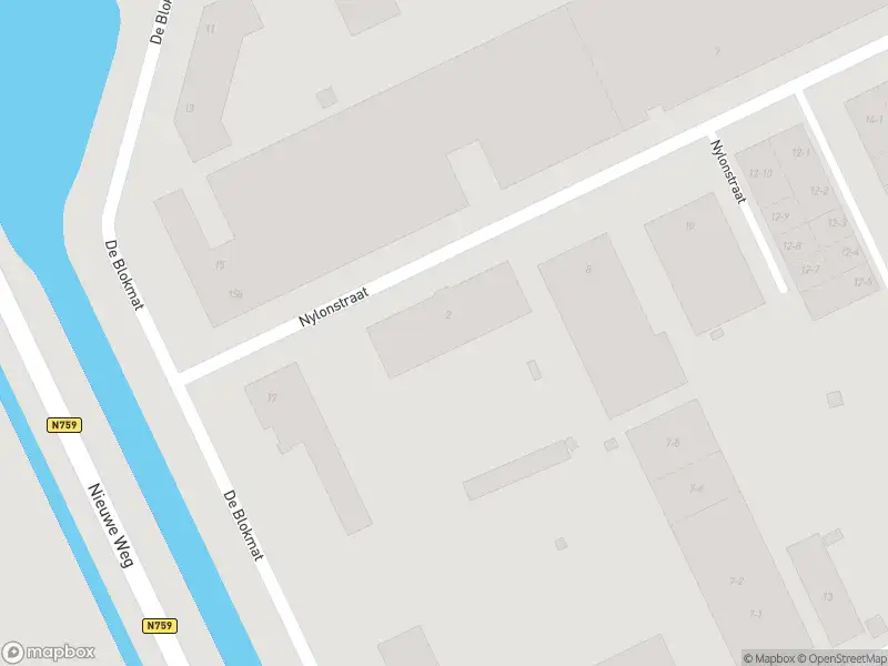 Brandweer met grote spoed naar de De Blokmat in Genemuiden vanwege afgaan automatisch brandalarm
