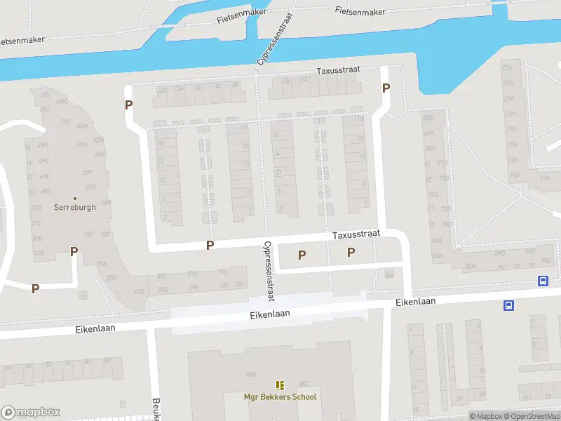 Ambulance met gepaste spoed naar de Cypressenstraat in Spijkenisse