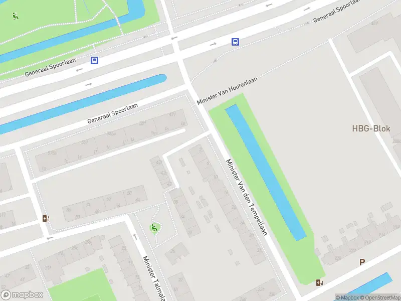 Ambulance met grote spoed naar de Min Van den Tempellaan in Rijswijk