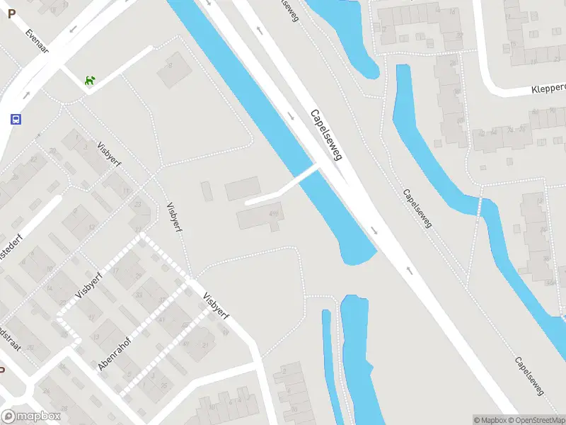 Ambulance met grote spoed naar de Watermanweg in Rotterdam