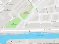 Brandweer met gepaste spoed naar de Cruquiuskade in Amsterdam