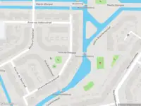 Ambulance met gepaste spoed naar de Anna van Bossepad in Leiden