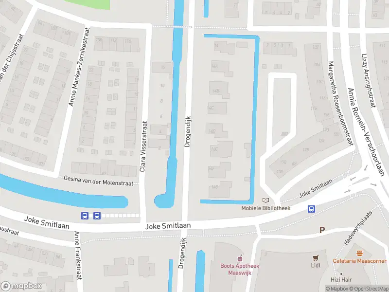 Ambulance met grote spoed naar de Drogendijk in Spijkenisse