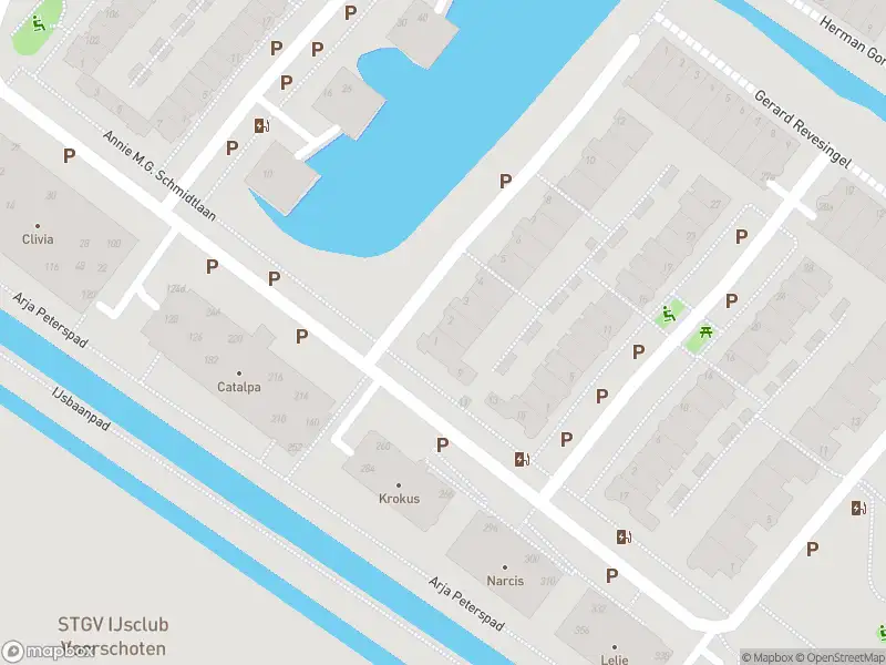 Ambulance met grote spoed naar de Jan Wolkersstraat in Voorschoten