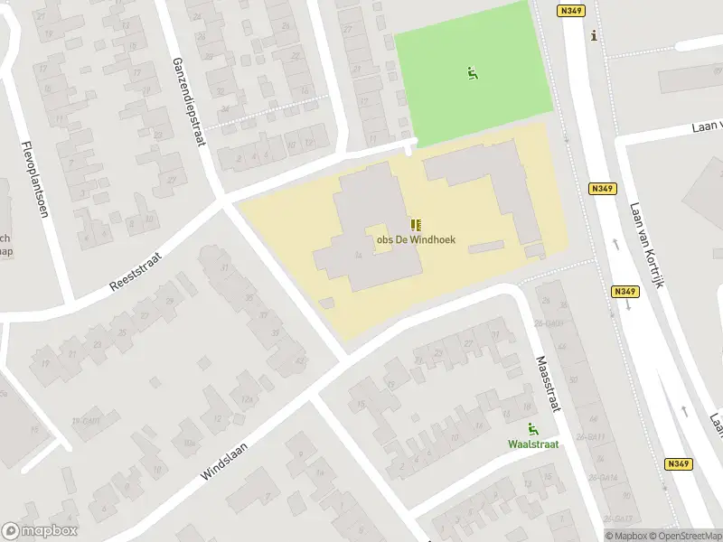 Brandweer met gepaste spoed naar de Thomas Ainsworthlaan in Almelo vanwege een liftopsluiting
