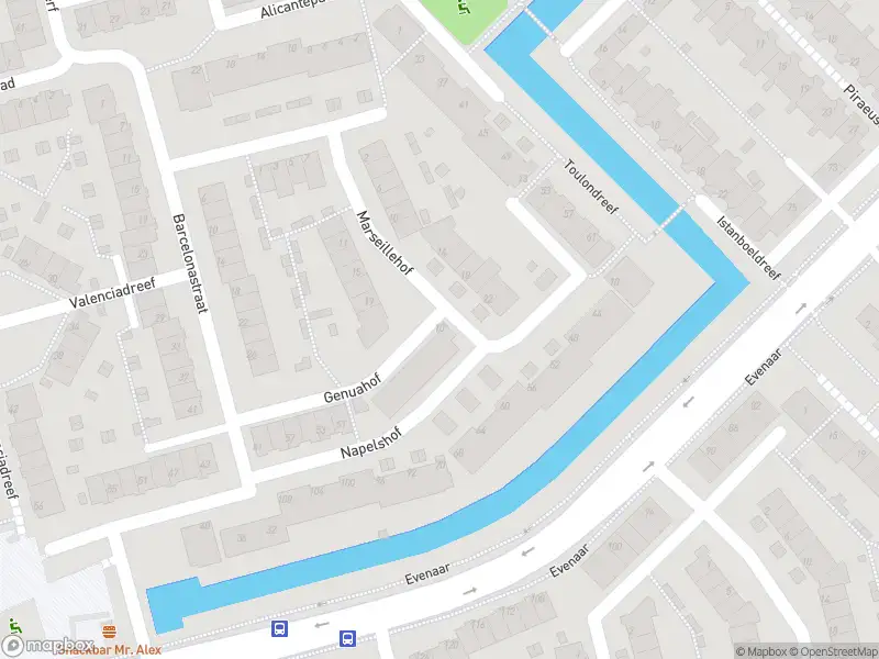 Ambulance met gepaste spoed naar de Genuahof in Rotterdam