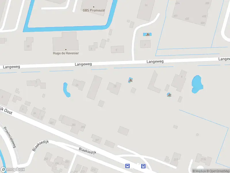 Ambulance met grote spoed naar de Langeweg in Mijnsheerenland