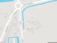 Ambulance met grote spoed naar de Oostdijk in Hellevoetsluis