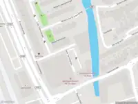Ambulance met grote spoed naar de Irene Vorrinkplein in Zaandam