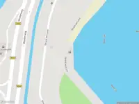 Ambulance met grote spoed naar de Strand van Luna in Heerhugowaard