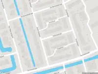 Ambulance met gepaste spoed naar de Tollensstraat in Capelle aan den IJssel