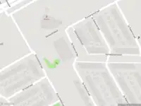 Ambulance met gepaste spoed naar de 3e Kekerstraat in Amsterdam