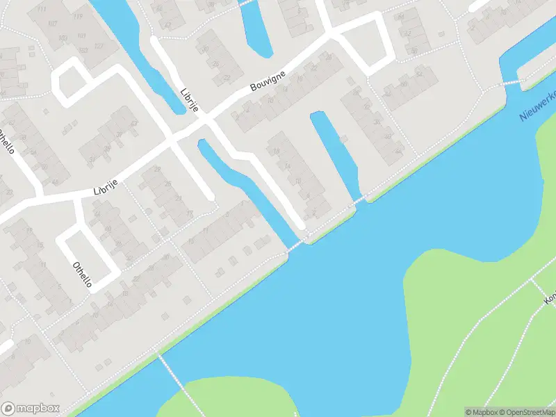 Ambulance met grote spoed naar de Librije in Capelle aan den IJssel