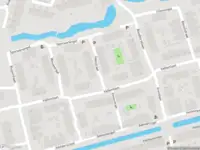 Ambulance met gepaste spoed naar de Gaaistraat in Delft