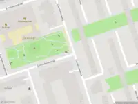 Ambulance met grote spoed naar de Ekingenstraat in Amsterdam