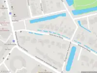 Ambulance met grote spoed naar de Burgemeester Koningssingel in Rotterdam