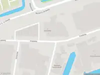 Ambulance met grote spoed naar de Vredeweg in Zaandam