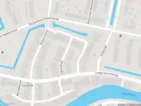 Brandweer met gepaste spoed naar de Winterstraat in Amsterdam vanwege afhijsen patient