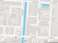 Ambulance met grote spoed naar de Kamerlingh Onnessingel in Lekkerkerk