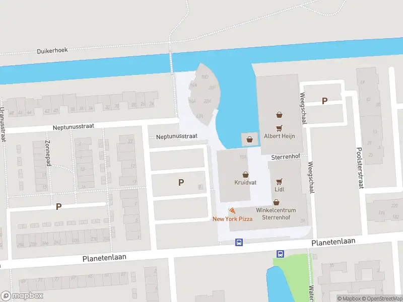 Ambulance met grote spoed naar de Neptunusstraat in Spijkenisse