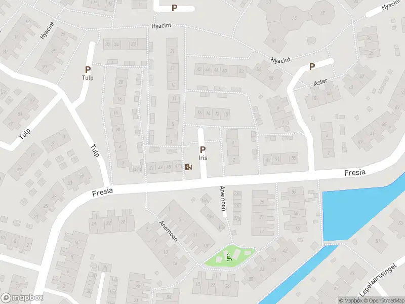 Ambulance met gepaste spoed naar de Iris in Krimpen aan den IJssel