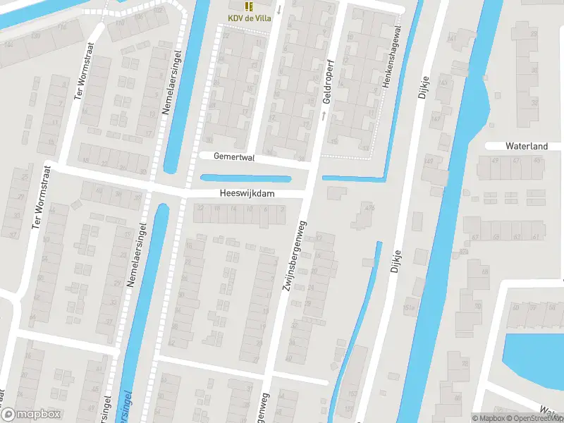 Ambulance met grote spoed naar de Heeswijkdam in Rotterdam