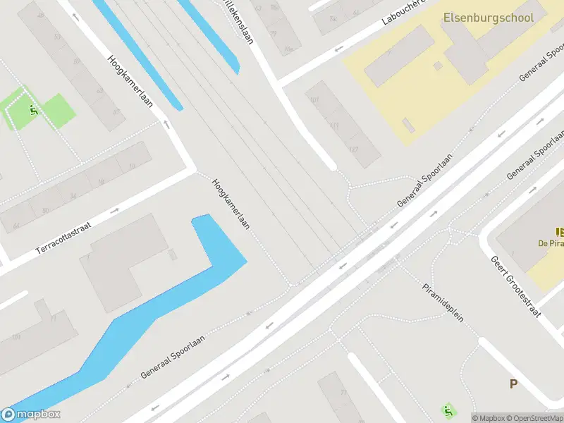 Ambulance met grote spoed naar de Steenvoordelaan in Rijswijk