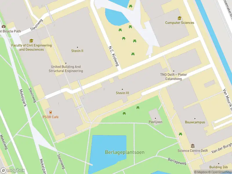 Brandweer met grote spoed naar de Pieter Calandweg in Delft vanwege middelgrote brand