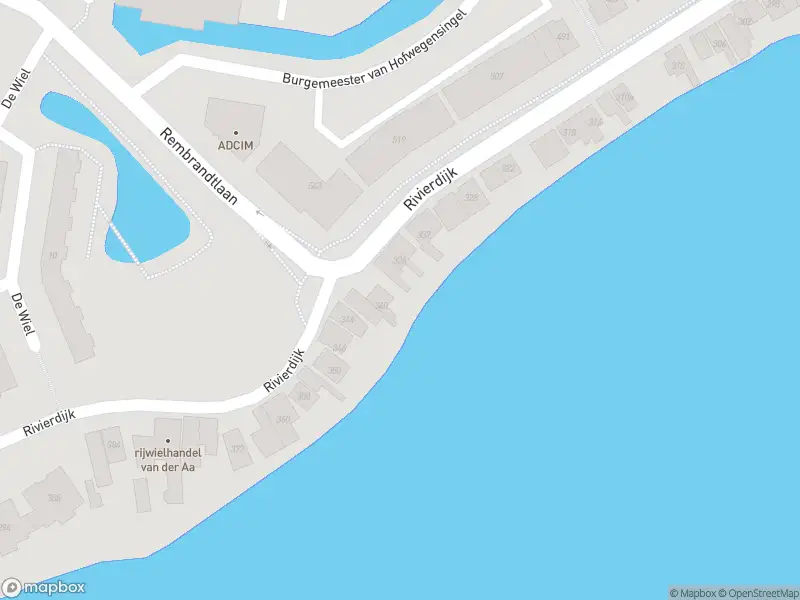 Ambulance met gepaste spoed naar de Rivierdijk in Sliedrecht