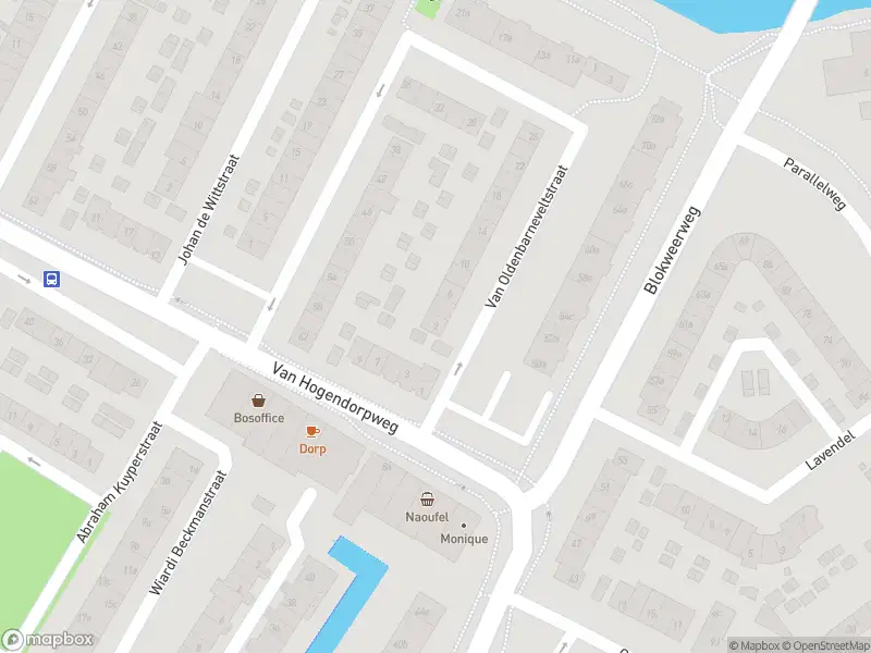 Ambulance met gepaste spoed naar de Van Oldenbarneveltstraat in Alblasserdam