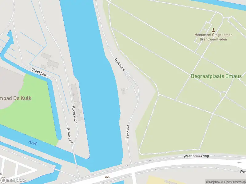 Ambulance met gepaste spoed naar de Trekkade in Vlaardingen
