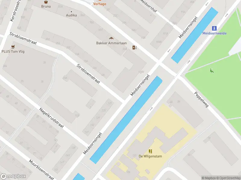 Ambulance met grote spoed naar de Meidoornsingel in Rotterdam