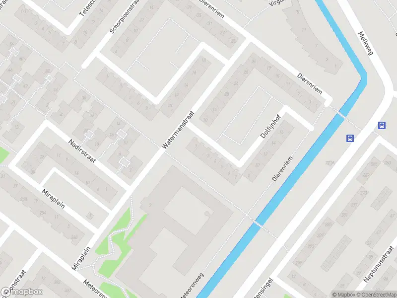 Ambulance met grote spoed naar de Dolfijnhof in Amsterdam