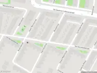 Ambulance met grote spoed naar de Blusséstraat in Amsterdam