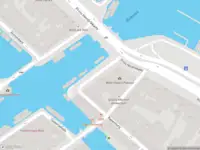 Ambulance met gepaste spoed naar de 's-Gravenhekje in Amsterdam