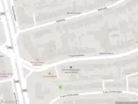 Politie naar de Tongelresestraat in Eindhoven vanwege steekincident