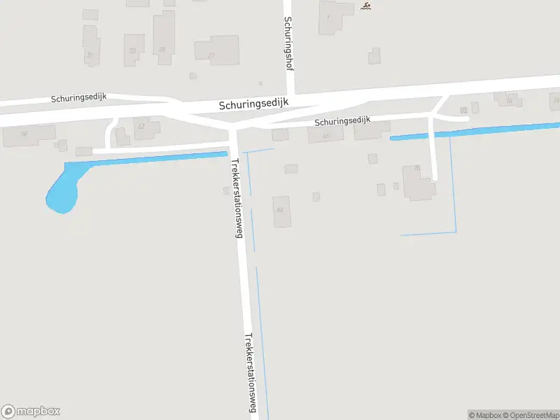 Ambulance met grote spoed naar de Schuringsedijk in Numansdorp