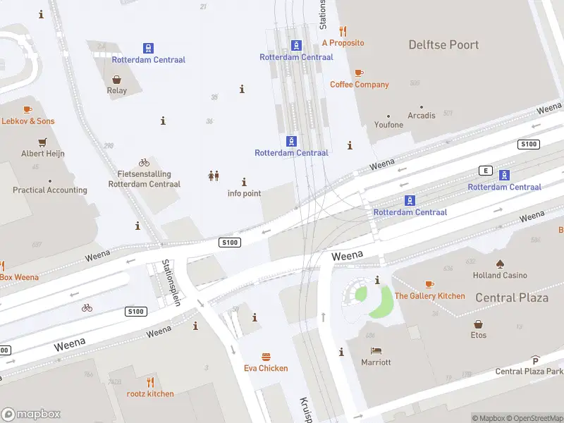 Ambulance met gepaste spoed naar de Weena in Rotterdam