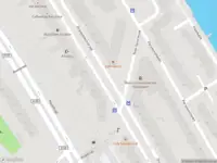 Ambulance met grote spoed naar de Rose-Spoorstraat in Rotterdam