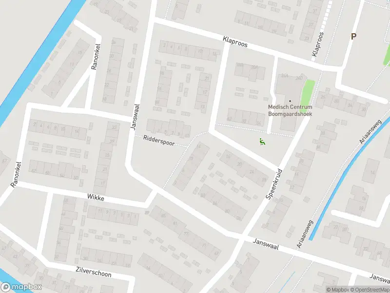 Ambulance met grote spoed naar de Ridderspoor in Hoogvliet Rotterdam