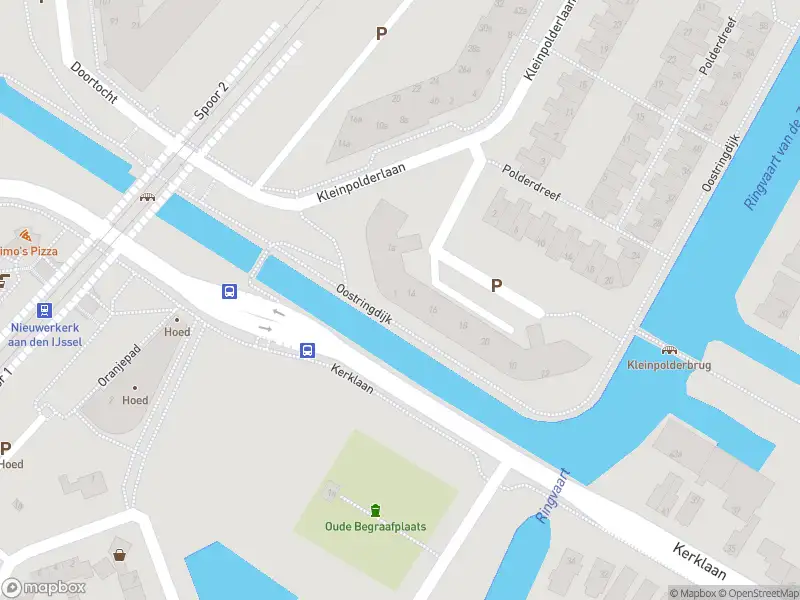 Ambulance met gepaste spoed naar de Stationsdreef in Nieuwerkerk aan den IJssel