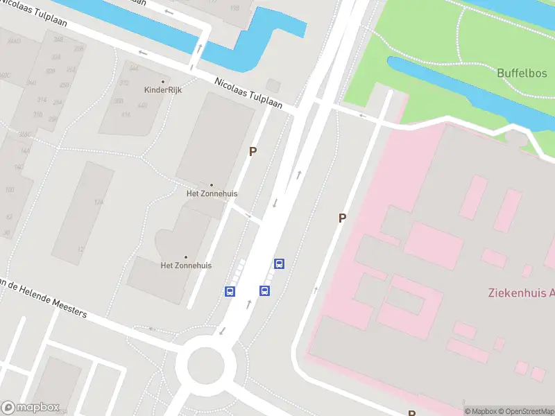 Ambulance met gepaste spoed naar de Laan van de Helende Meesters in Amstelveen
