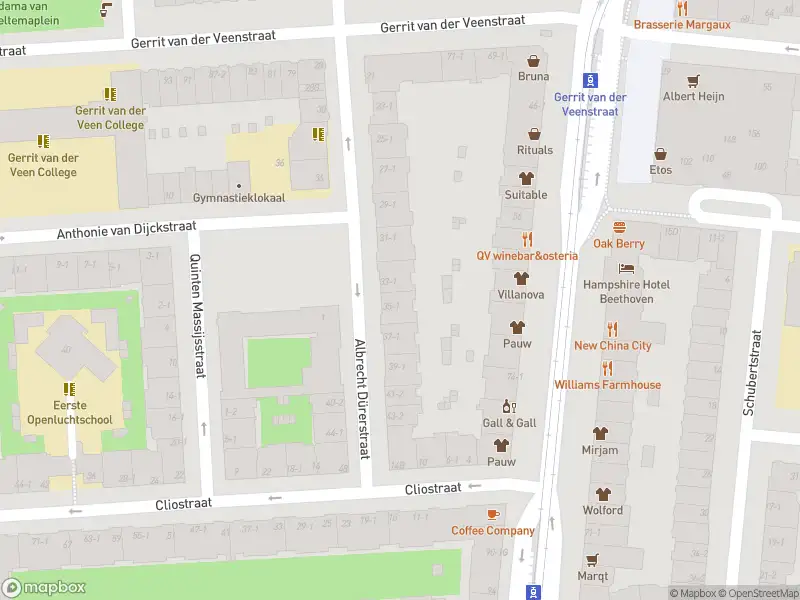 Ambulance met grote spoed naar de Michelangelostraat in Amsterdam