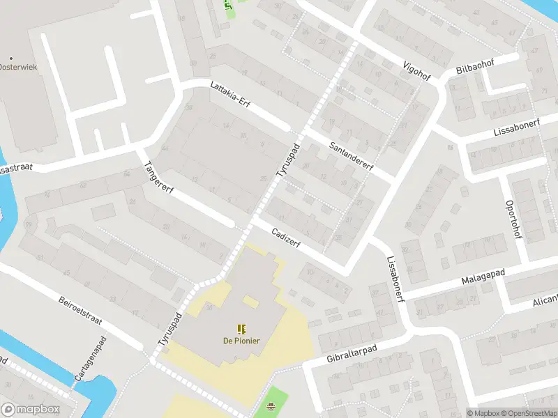 Politie naar de Tyruspad in Rotterdam