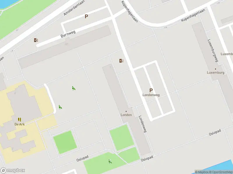 Ambulance met grote spoed naar de Londenweg in Vlaardingen