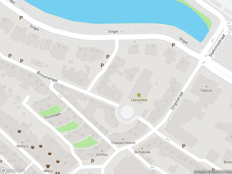 Brandweer met gepaste spoed naar de Binnensingel in Deventer vanwege een liftopsluiting