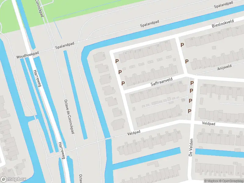 Ambulance met grote spoed naar de Bieslookveld in Schiedam