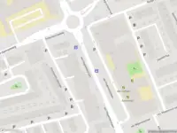 Ambulance met grote spoed naar de Van Hogendorplaan in Vlaardingen