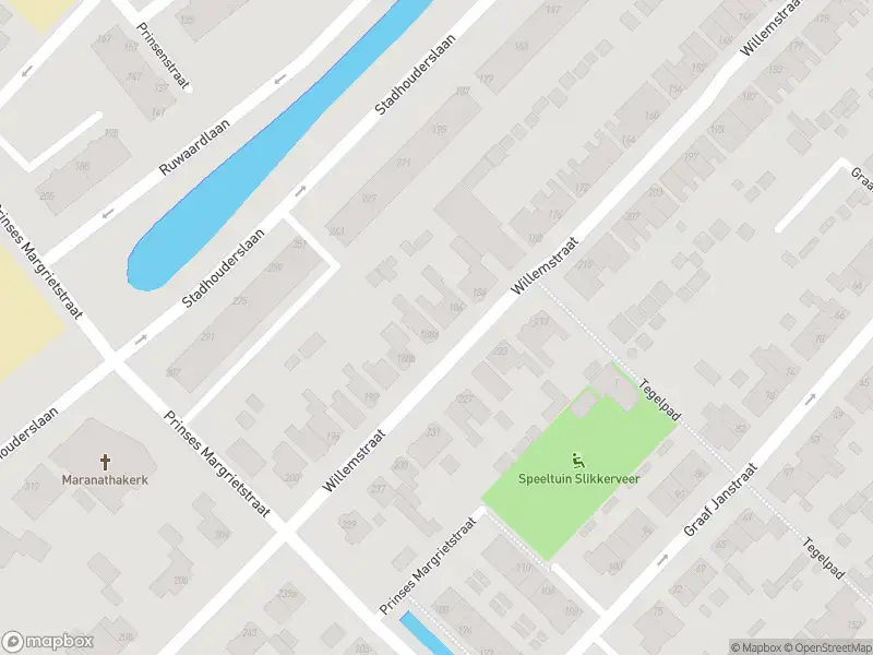 Ambulance met gepaste spoed naar de Willemstraat in Ridderkerk